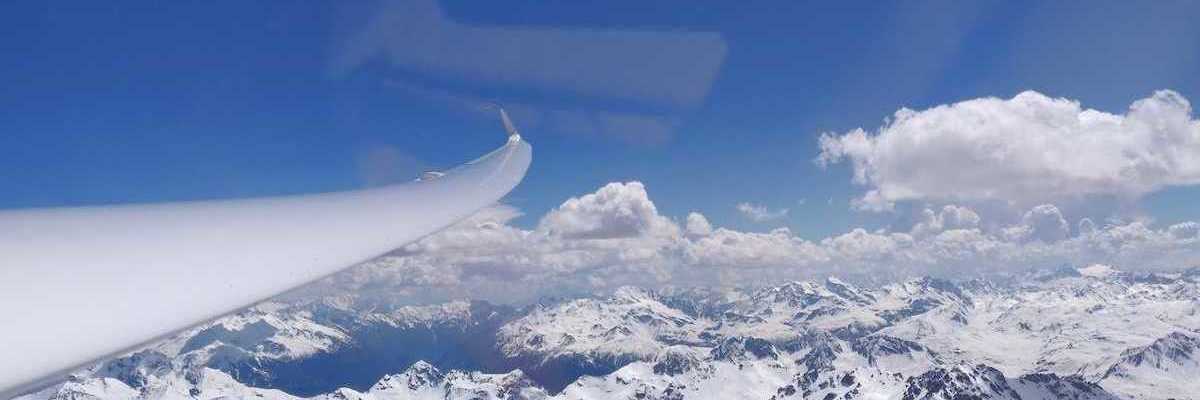 Flugwegposition um 12:41:57: Aufgenommen in der Nähe von Bezirk Inn, Schweiz in 3814 Meter